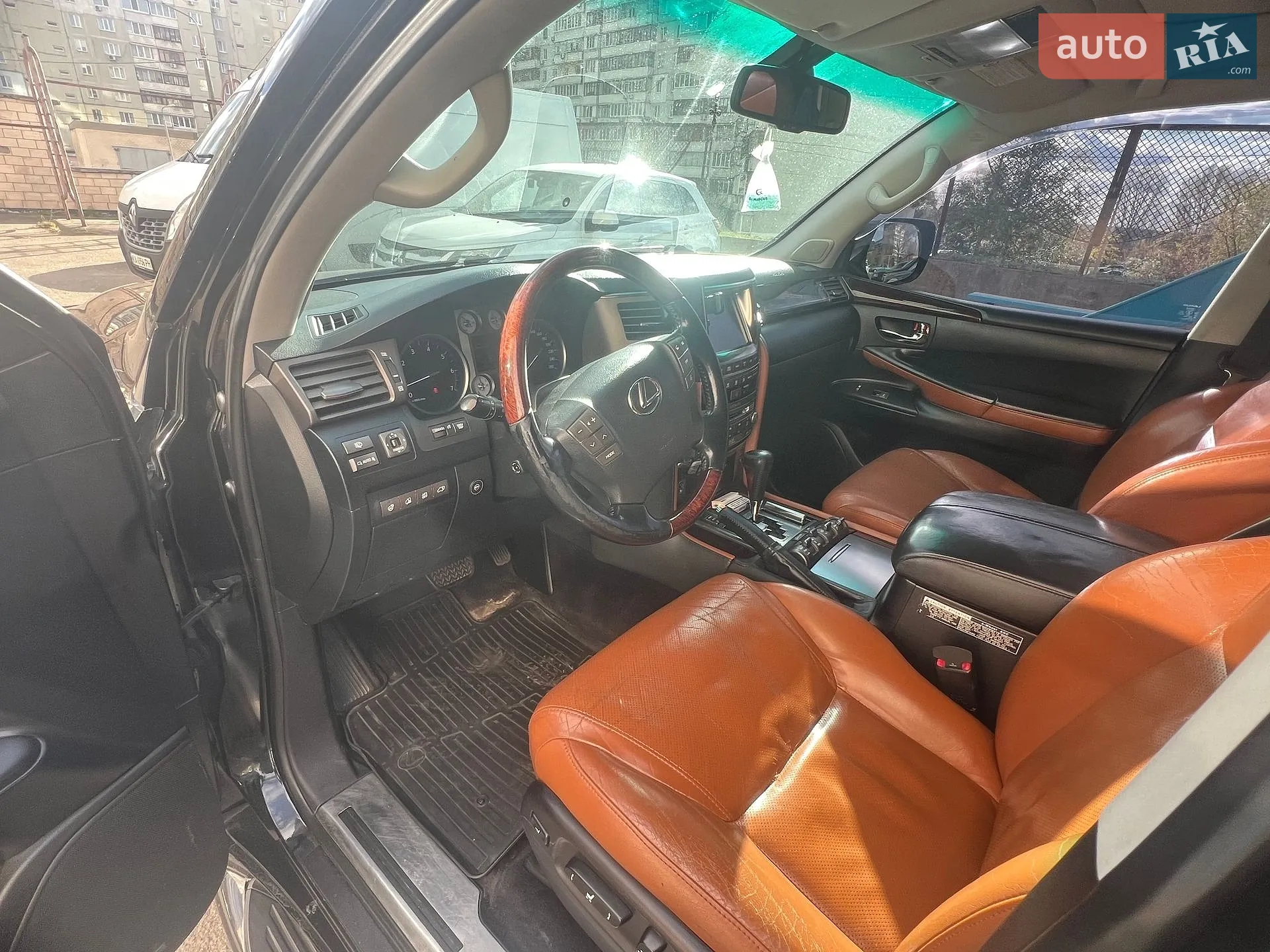 2011 Lexus LX - мініатюра 7
