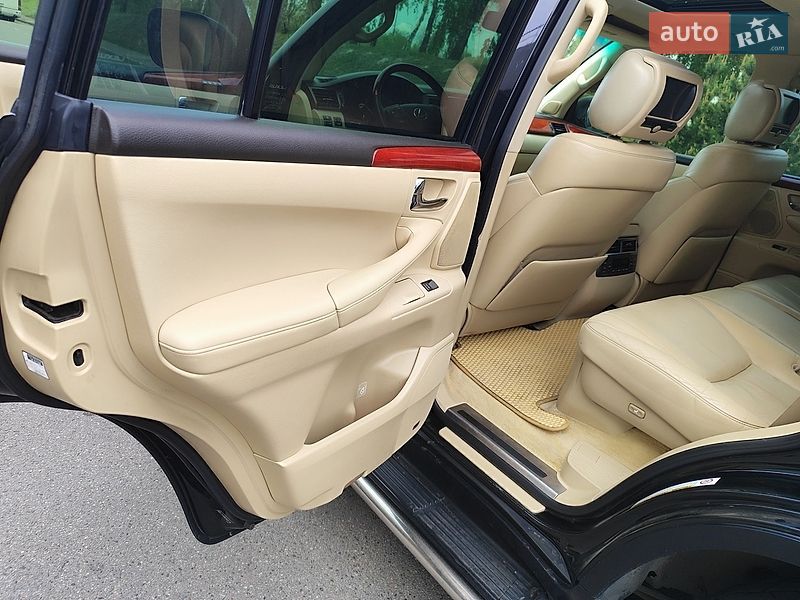 Позашляховик / Кросовер Lexus LX 2008 в Києві