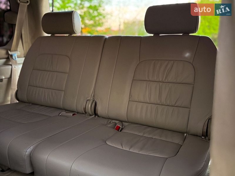 Позашляховик / Кросовер Lexus LX 2005 в Хмельницькому