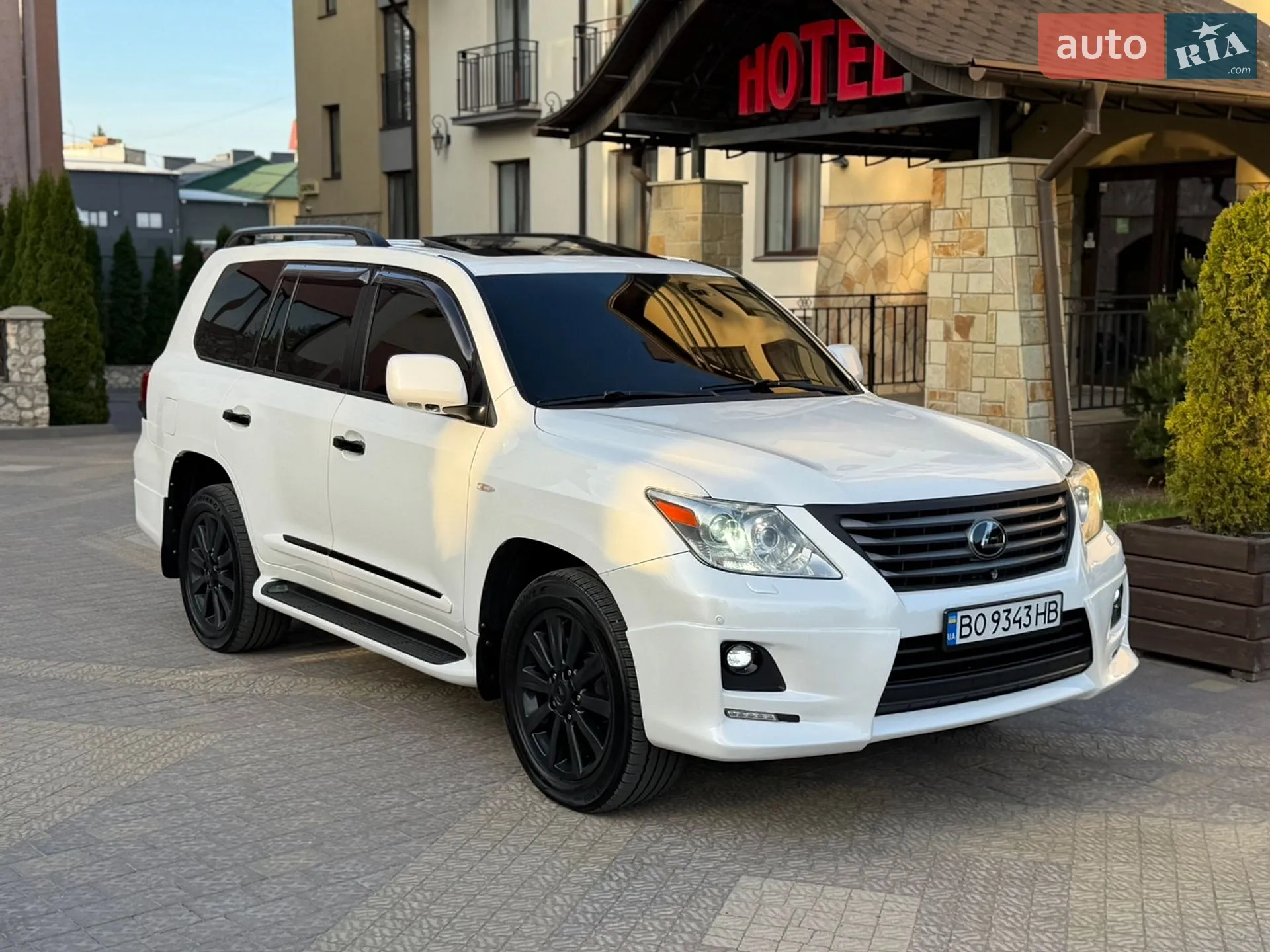 2011 Lexus LX - мініатюра 10