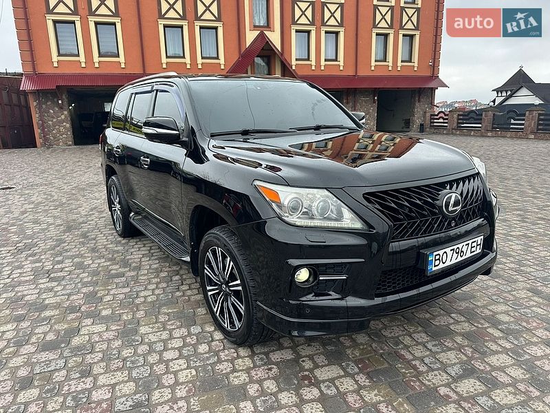 Внедорожник / Кроссовер Lexus LX 2010 в Тернополе
