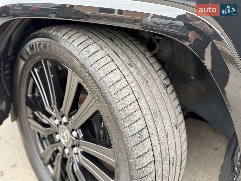 Внедорожник / Кроссовер Lexus LX 2023 в Днепре