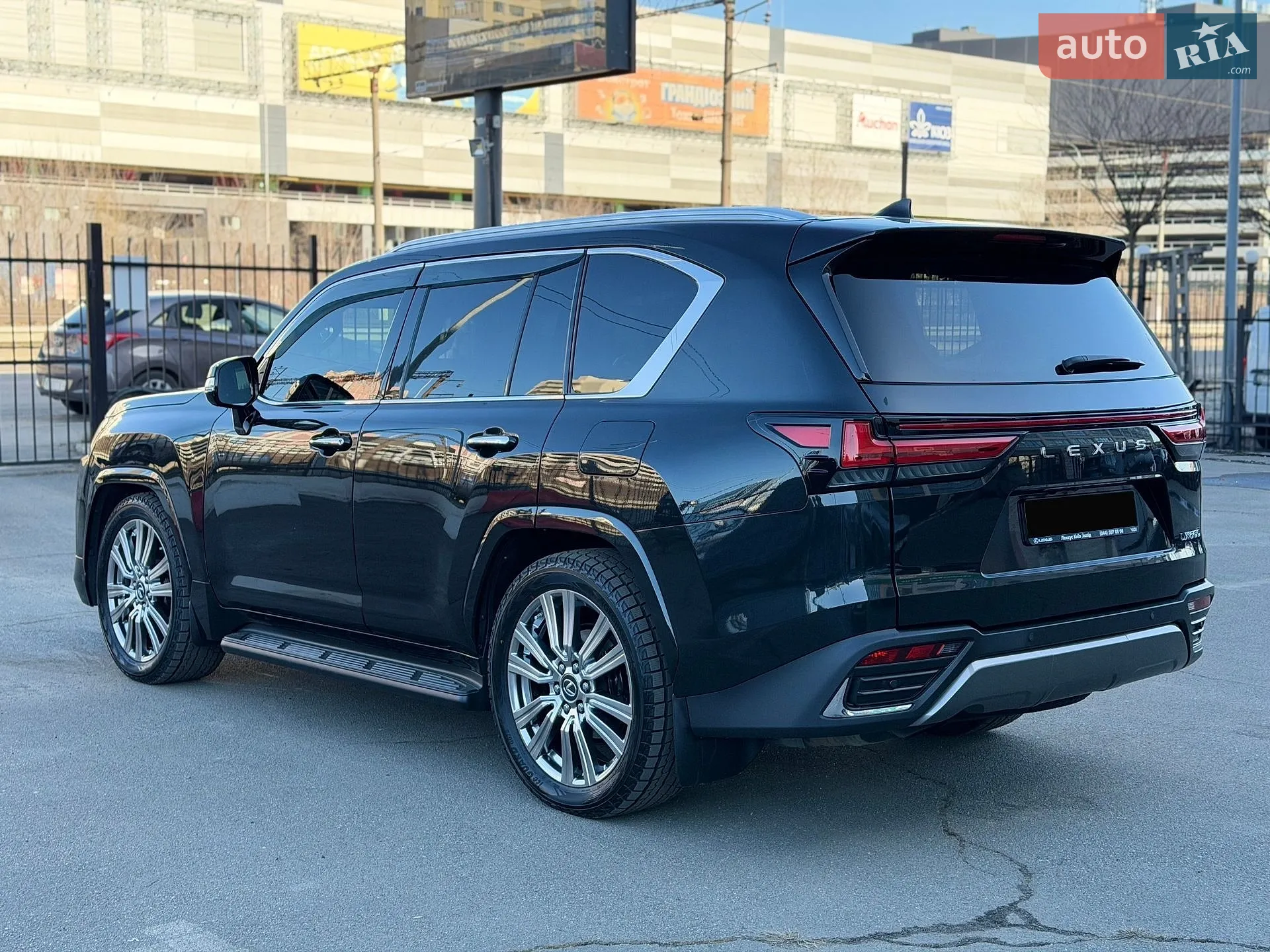 2022 Lexus LX - мініатюра 16