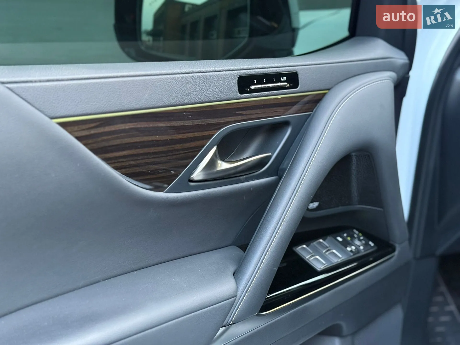 2022 Lexus LX - мініатюра 28