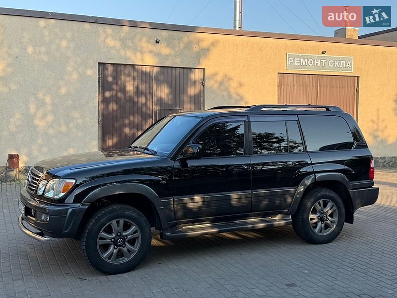 Позашляховик / Кросовер Lexus LX 2005 в Володимирі