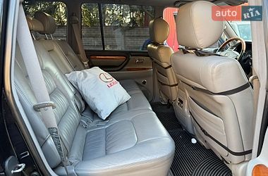 Позашляховик / Кросовер Lexus LX 2005 в Володимирі