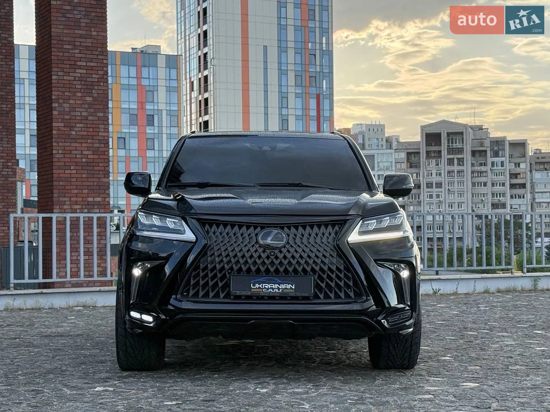 2017 Lexus LX - мініатюра 14