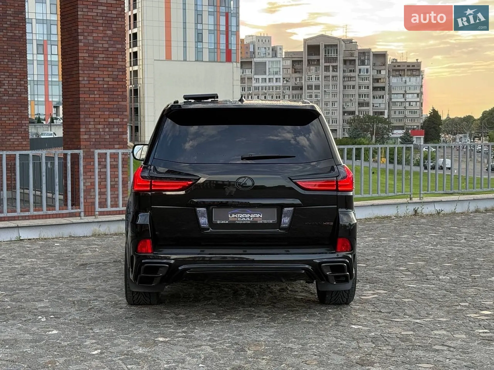 2017 Lexus LX - мініатюра 21