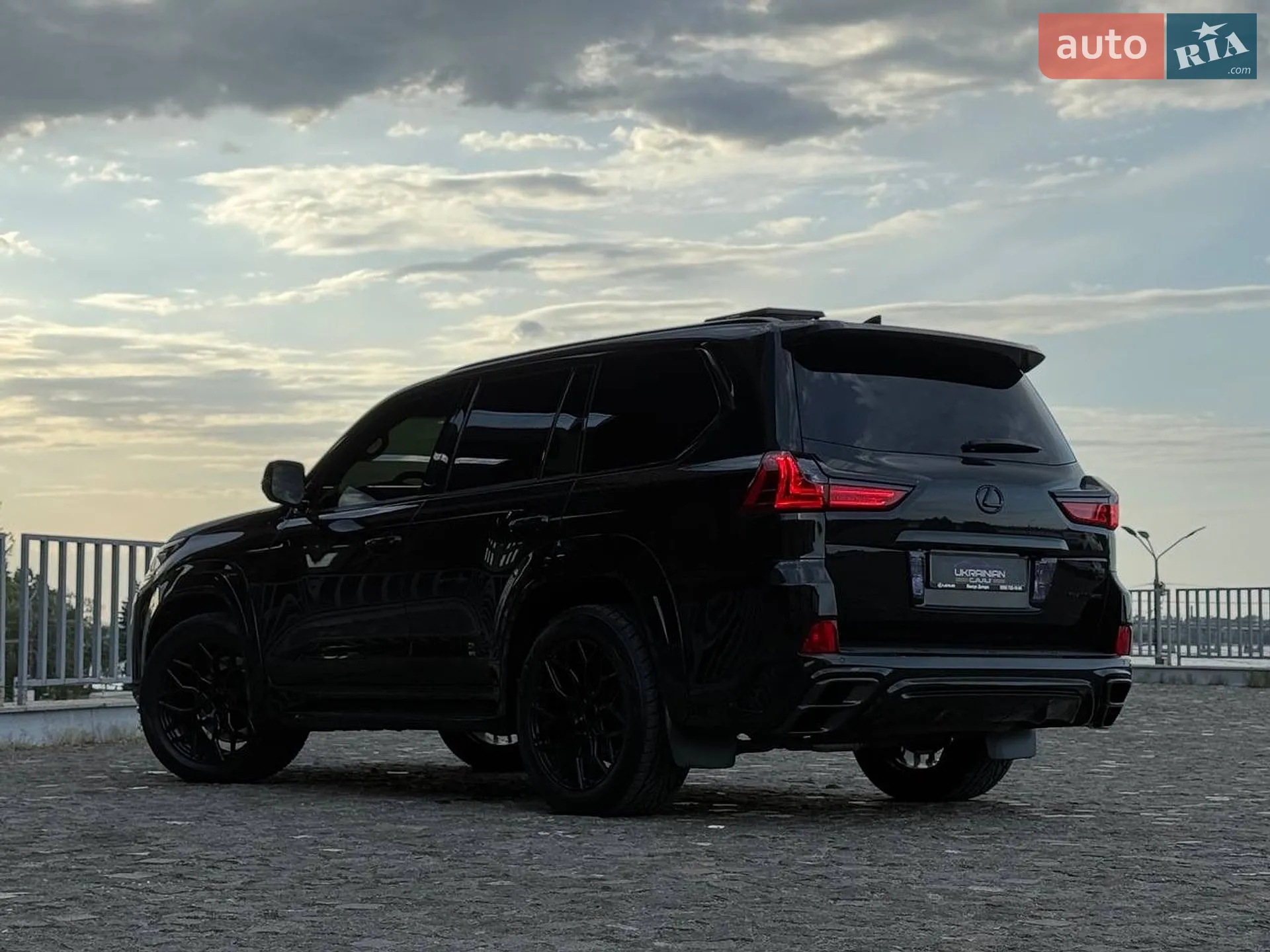 2017 Lexus LX - мініатюра 17