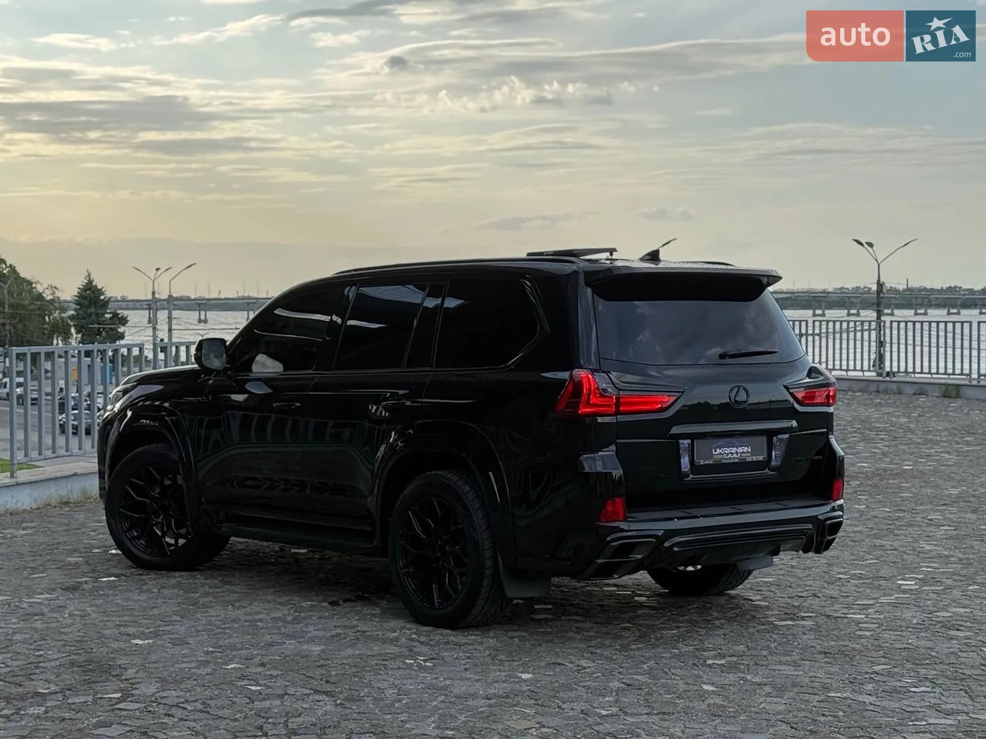 2017 Lexus LX - мініатюра 18