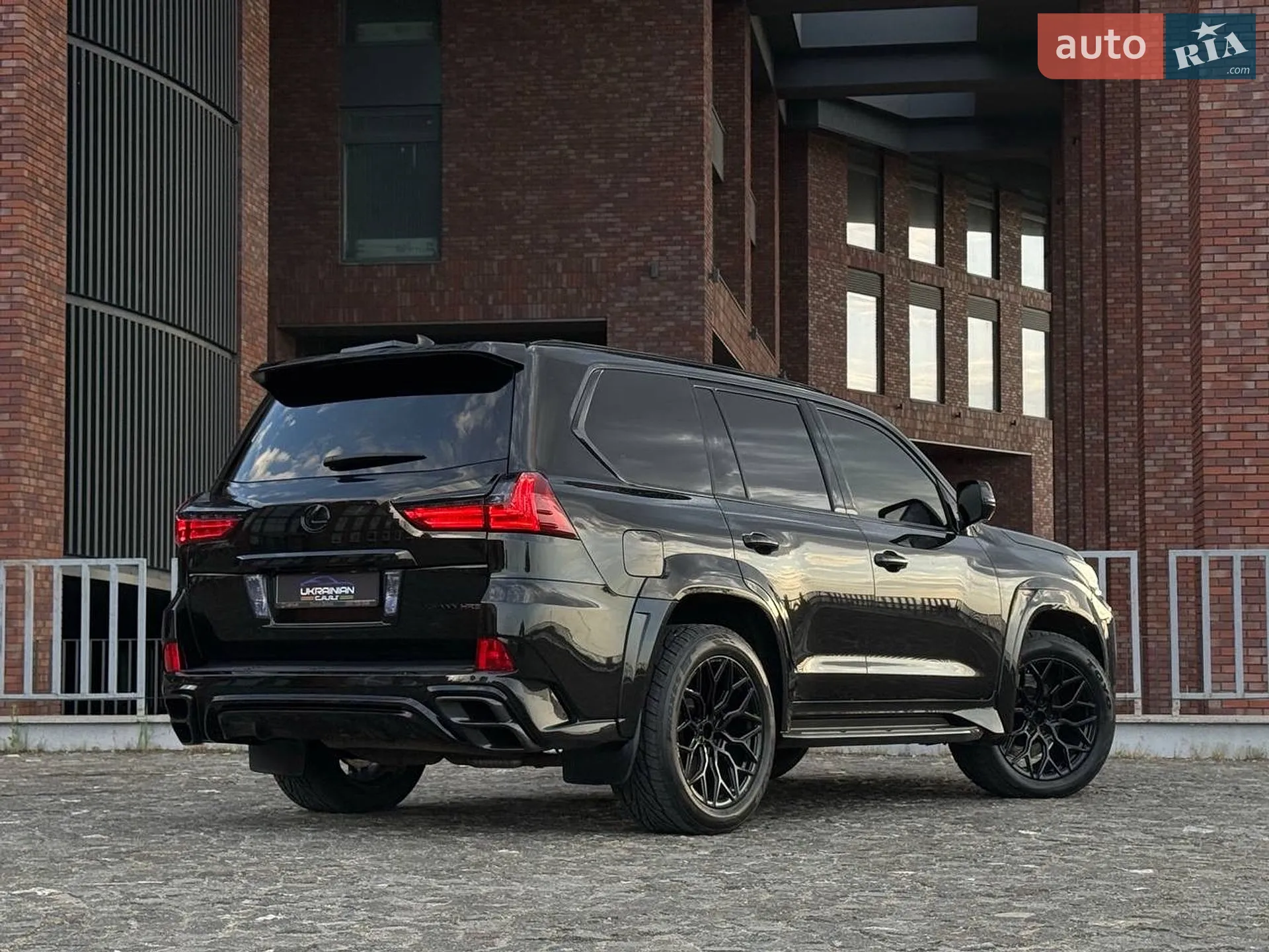 2017 Lexus LX - мініатюра 16