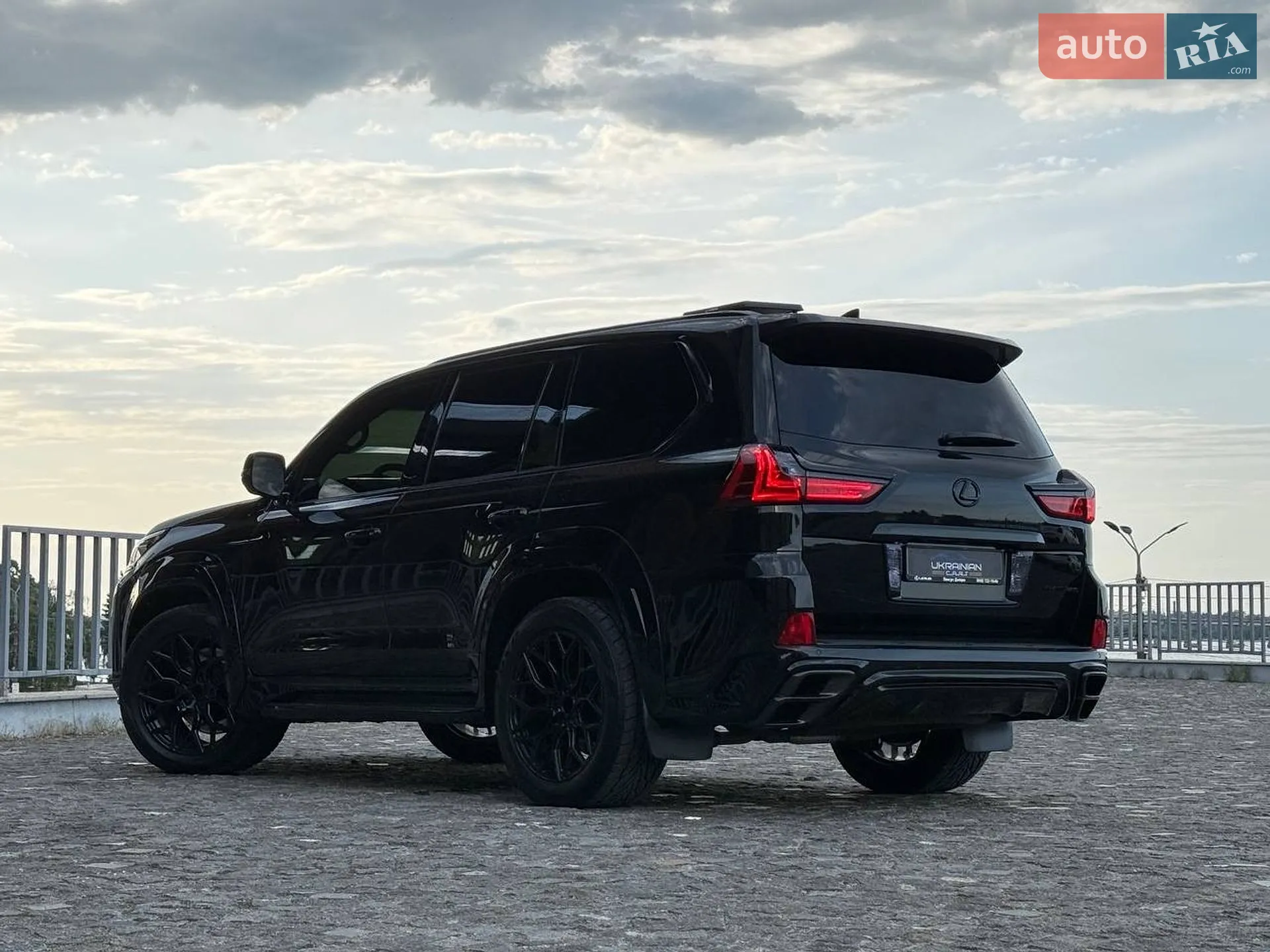 2017 Lexus LX - мініатюра 19