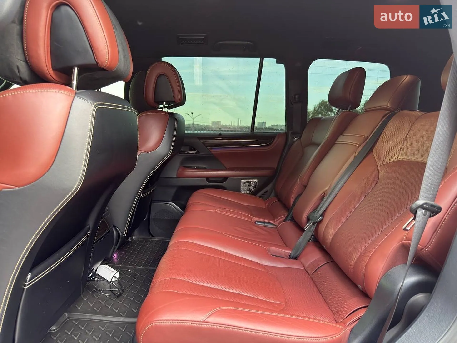 2017 Lexus LX - мініатюра 32