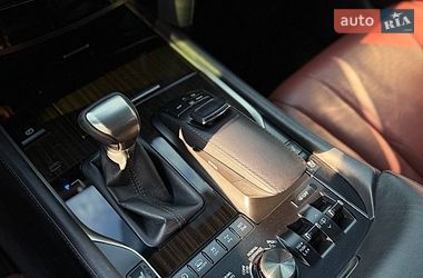 Позашляховик / Кросовер Lexus LX 2017 в Дніпрі