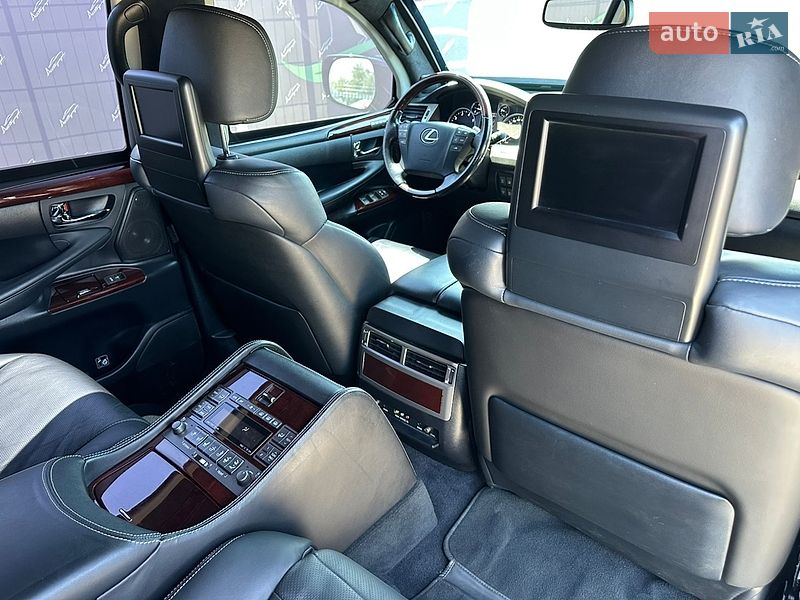 Внедорожник / Кроссовер Lexus LX 2015 в Киеве