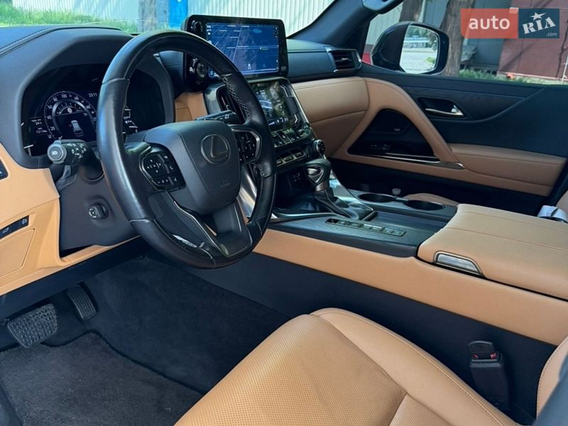 Позашляховик / Кросовер Lexus LX 2022 в Дніпрі