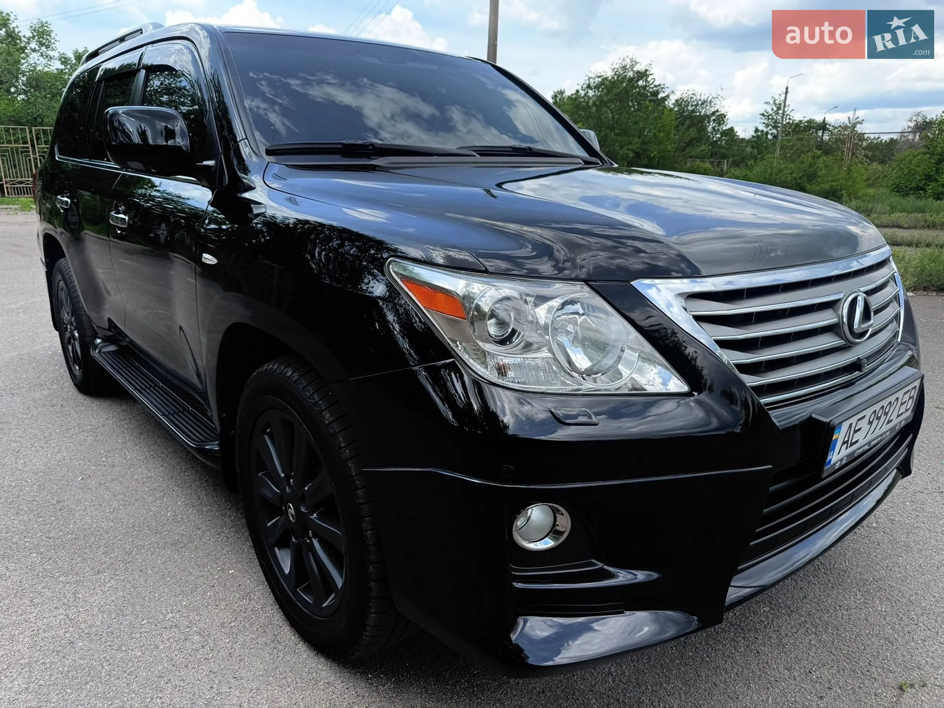 2011 Lexus LX - мініатюра 3