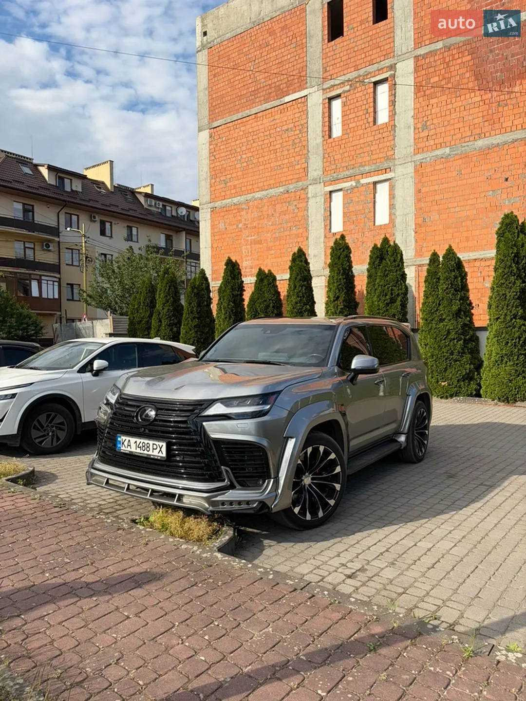 2022 Lexus LX - мініатюра 2