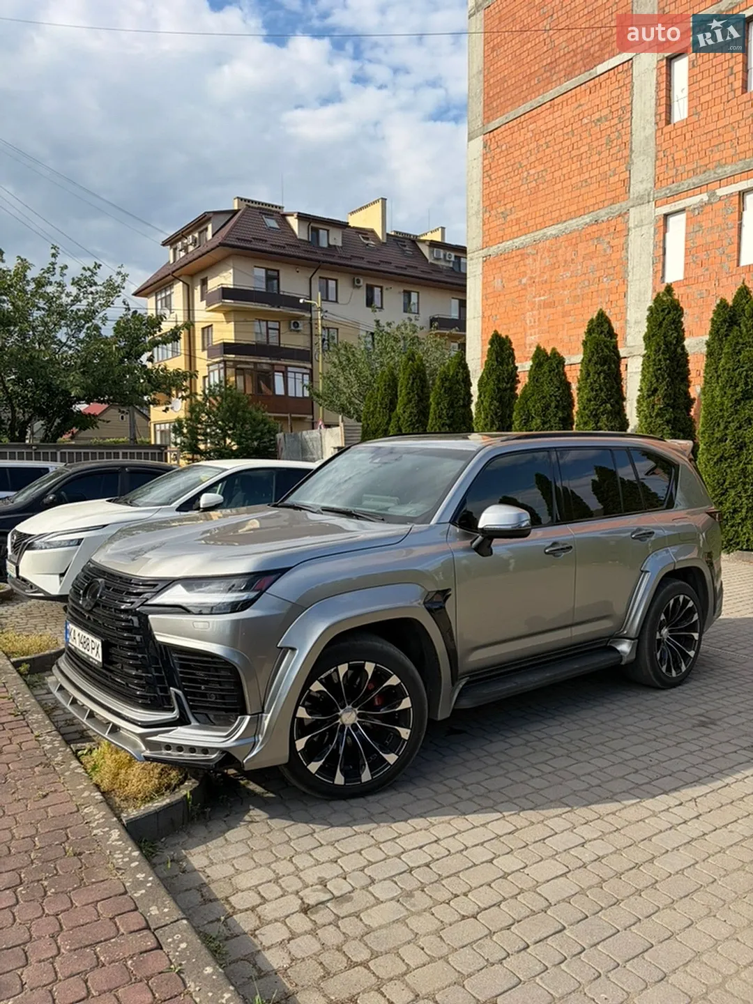 2022 Lexus LX - мініатюра 3