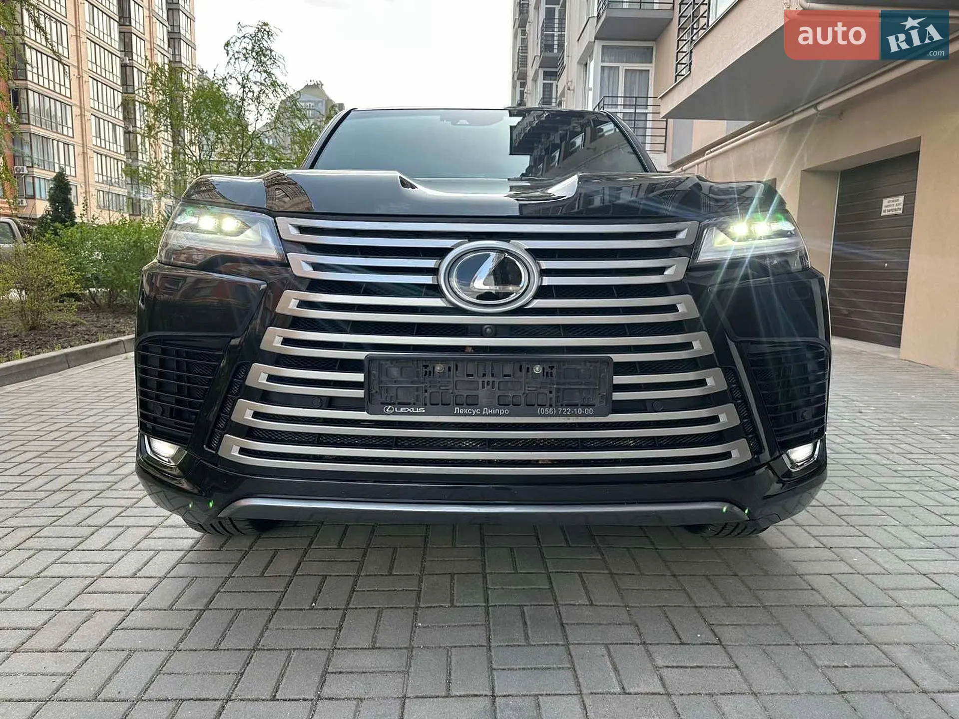 2023 Lexus LX - мініатюра 3