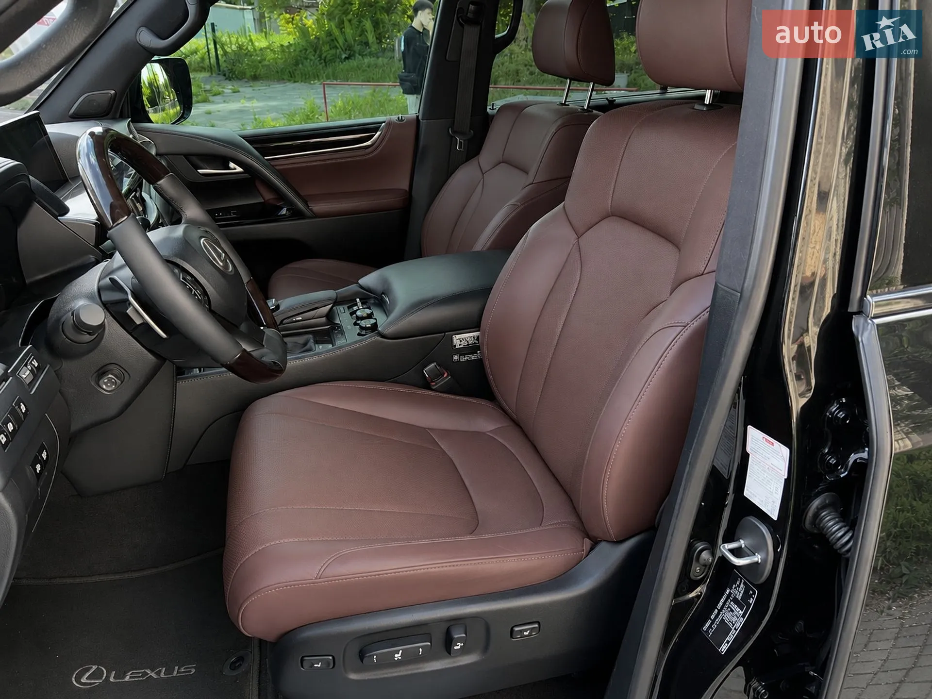 2016 Lexus LX - мініатюра 17