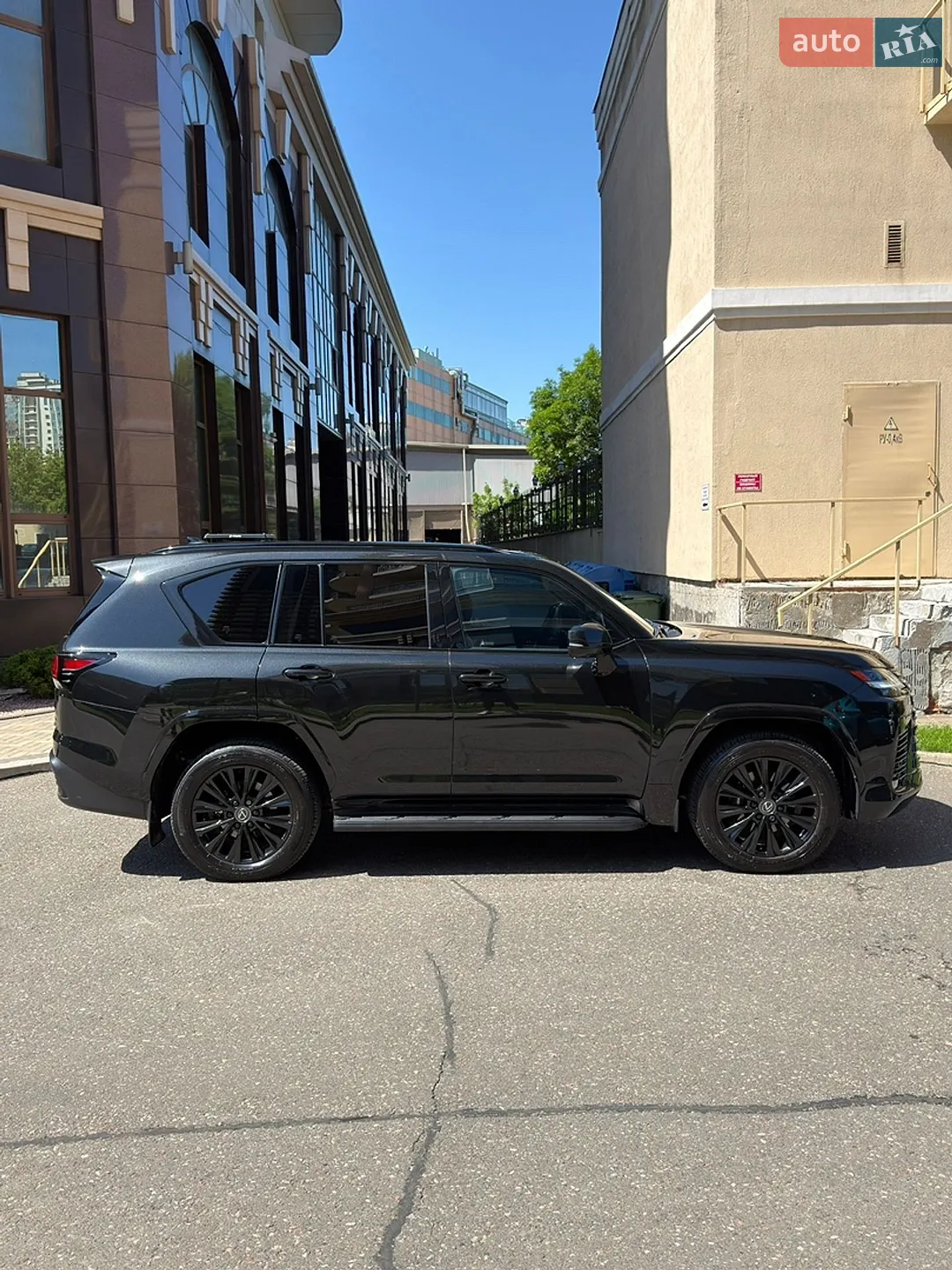 2024 Lexus LX - мініатюра 3
