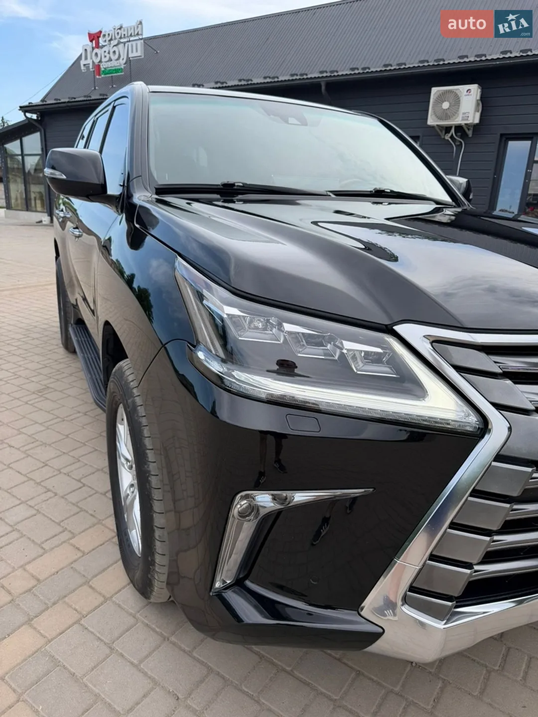 2017 Lexus LX - мініатюра 13