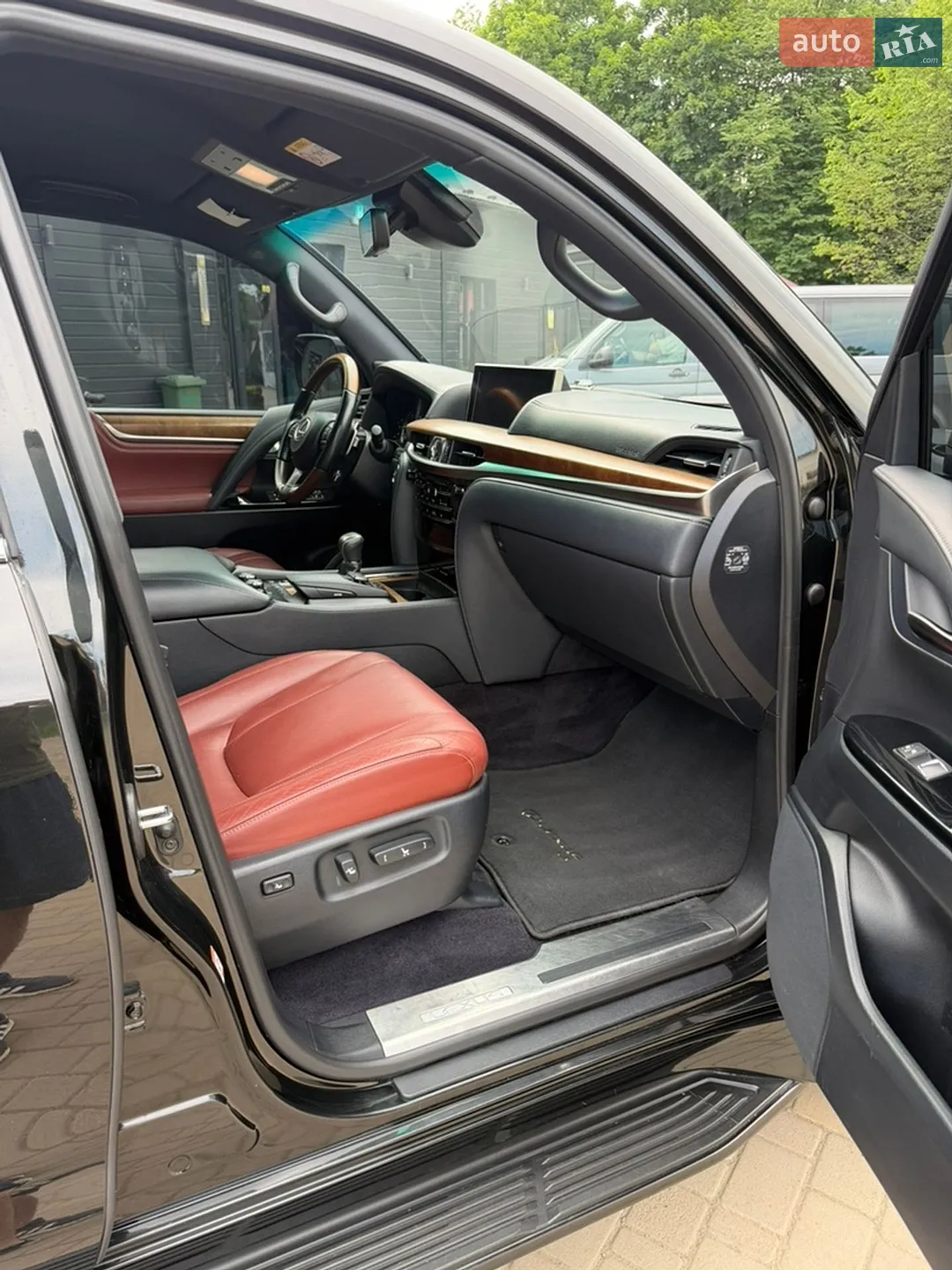 2017 Lexus LX - мініатюра 40