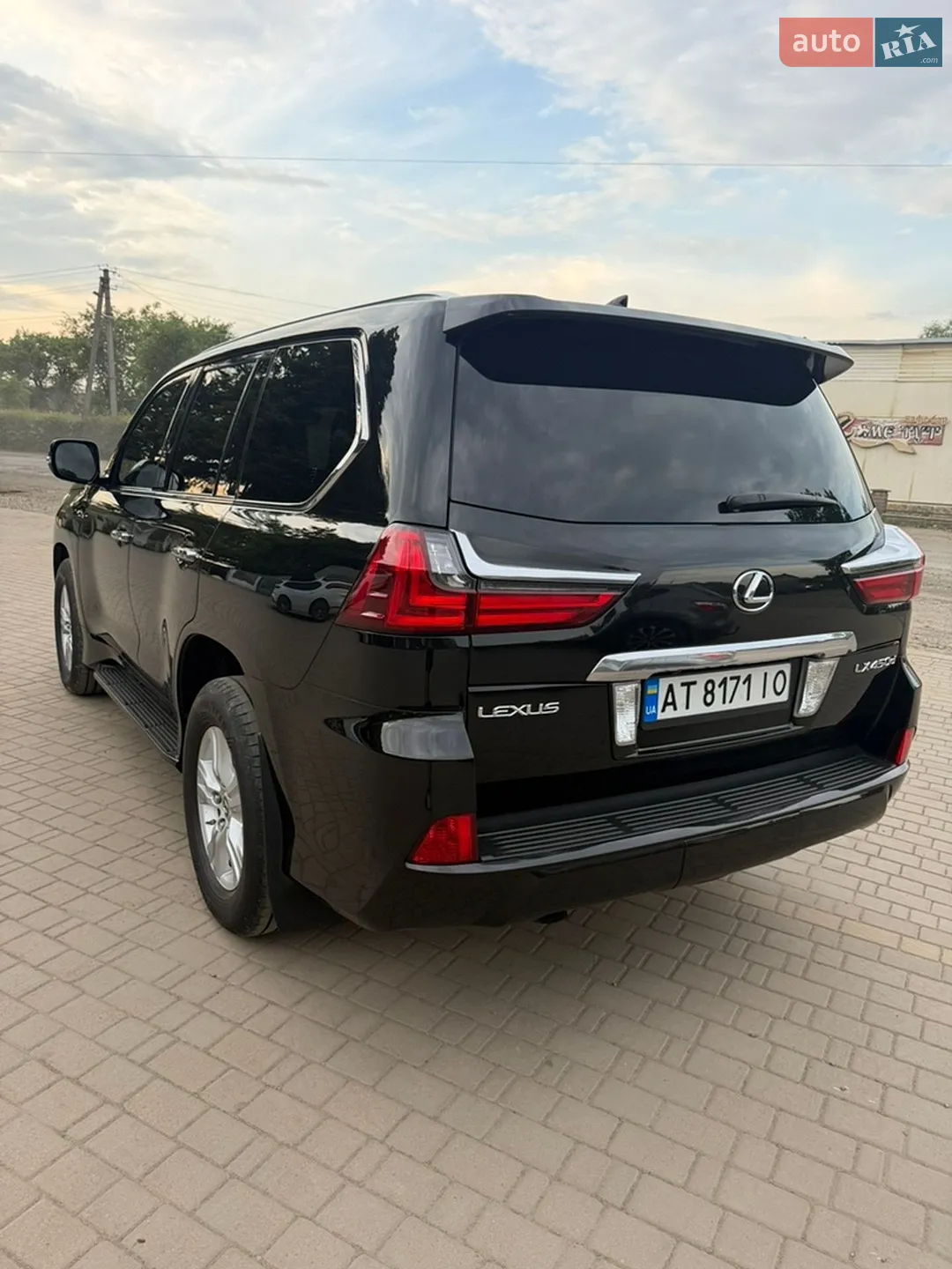 2017 Lexus LX - мініатюра 9