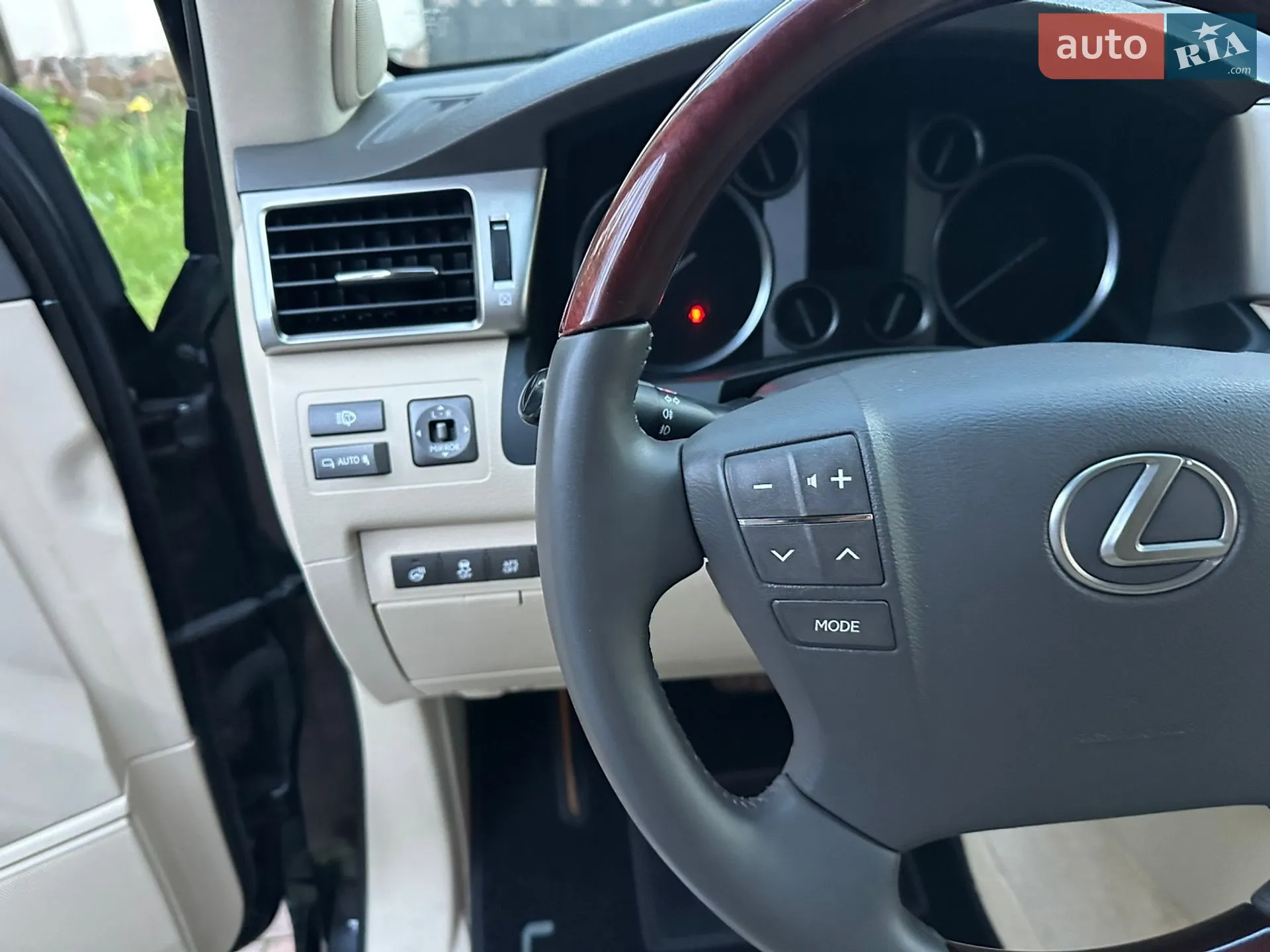 2013 Lexus LX - мініатюра 81