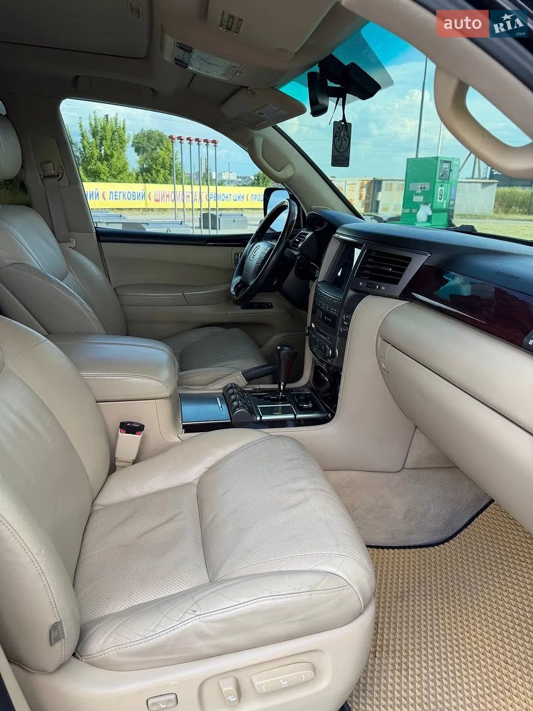2010 Lexus LX - мініатюра 12
