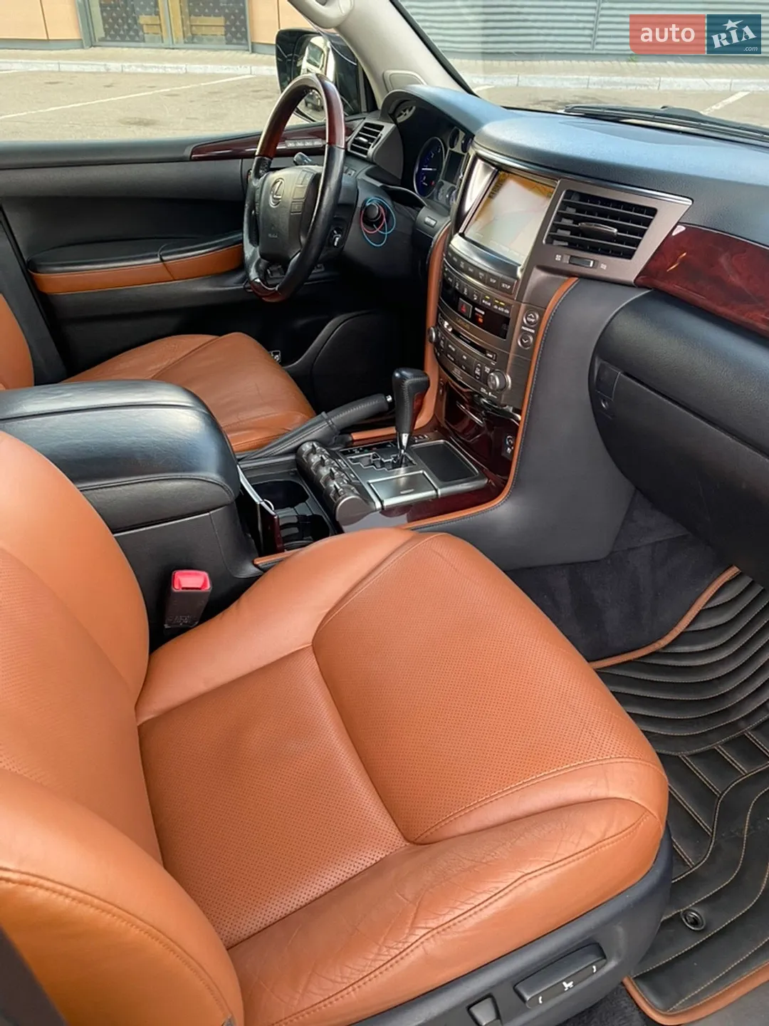2011 Lexus LX - мініатюра 19