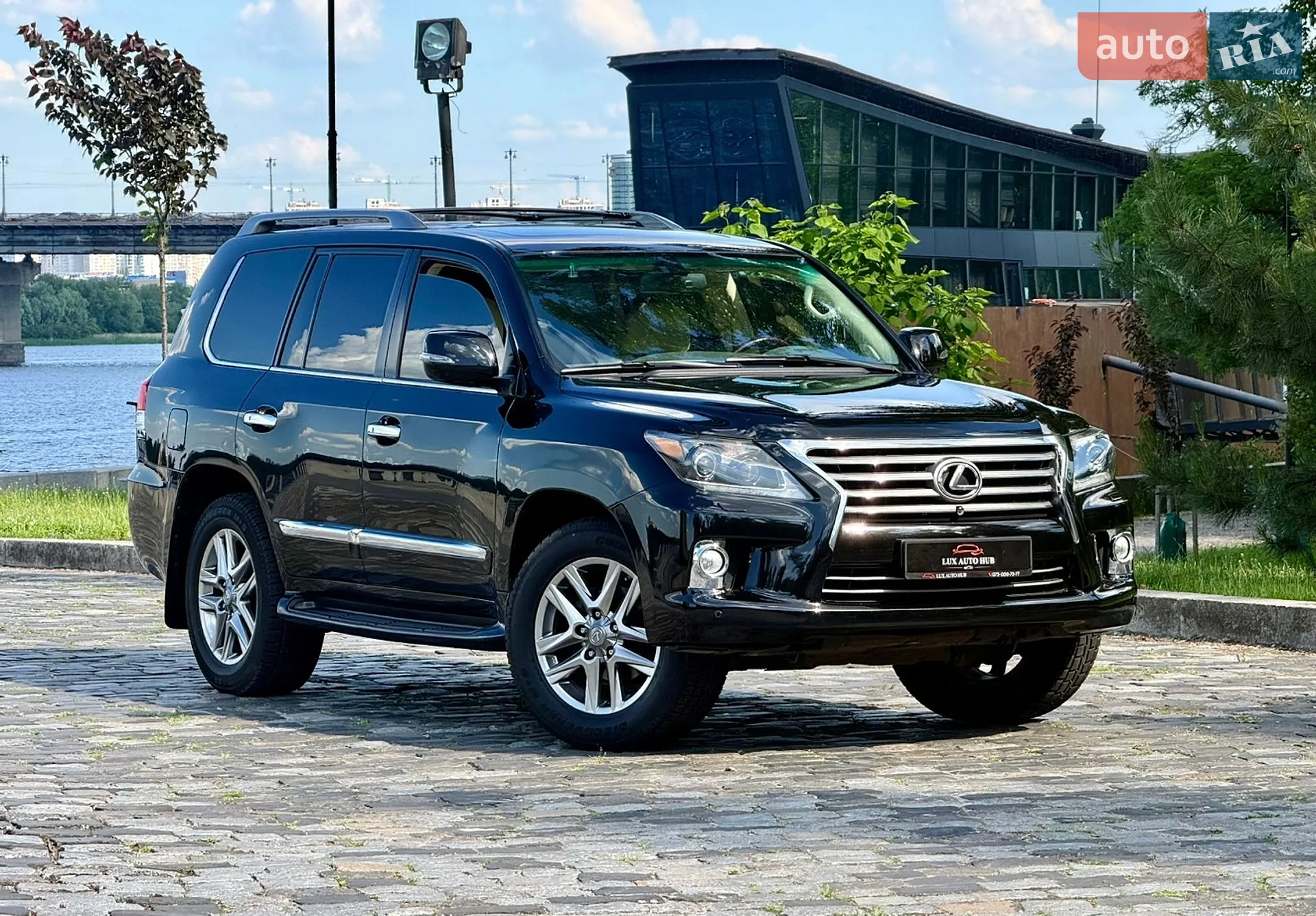 2013 Lexus LX - мініатюра 2
