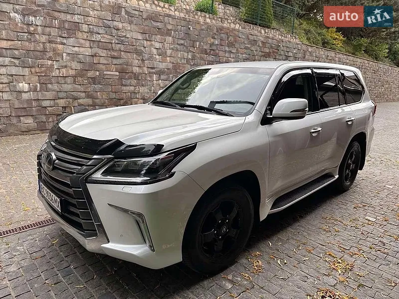 Lexus LX 2015