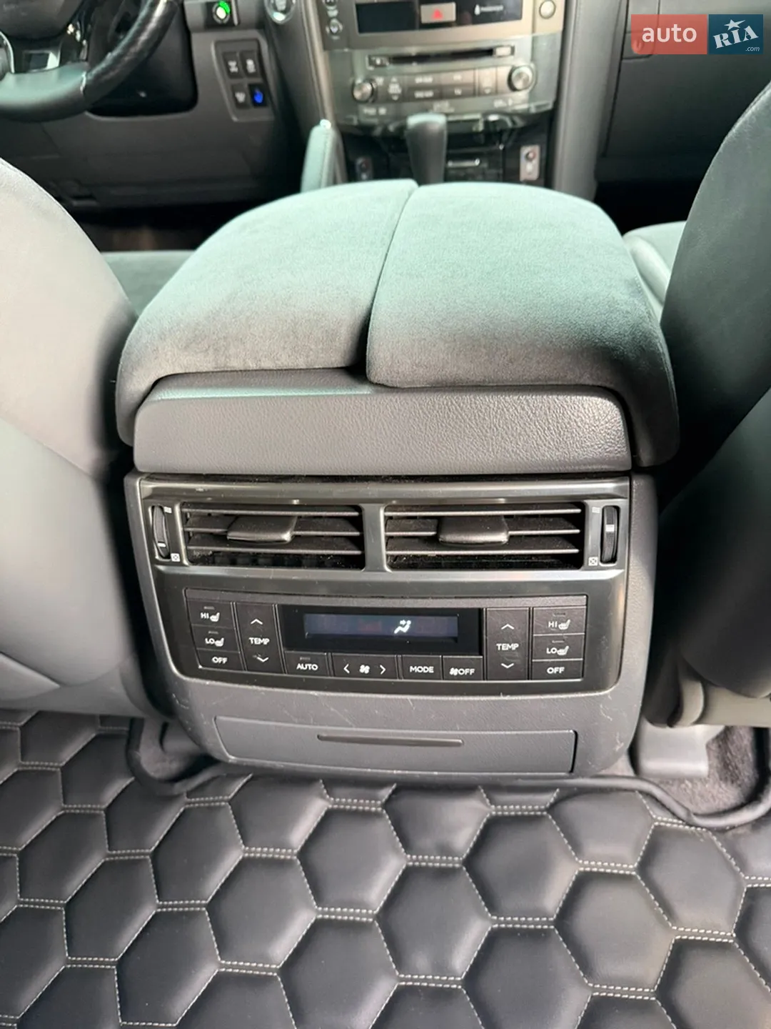 2010 Lexus LX - мініатюра 34