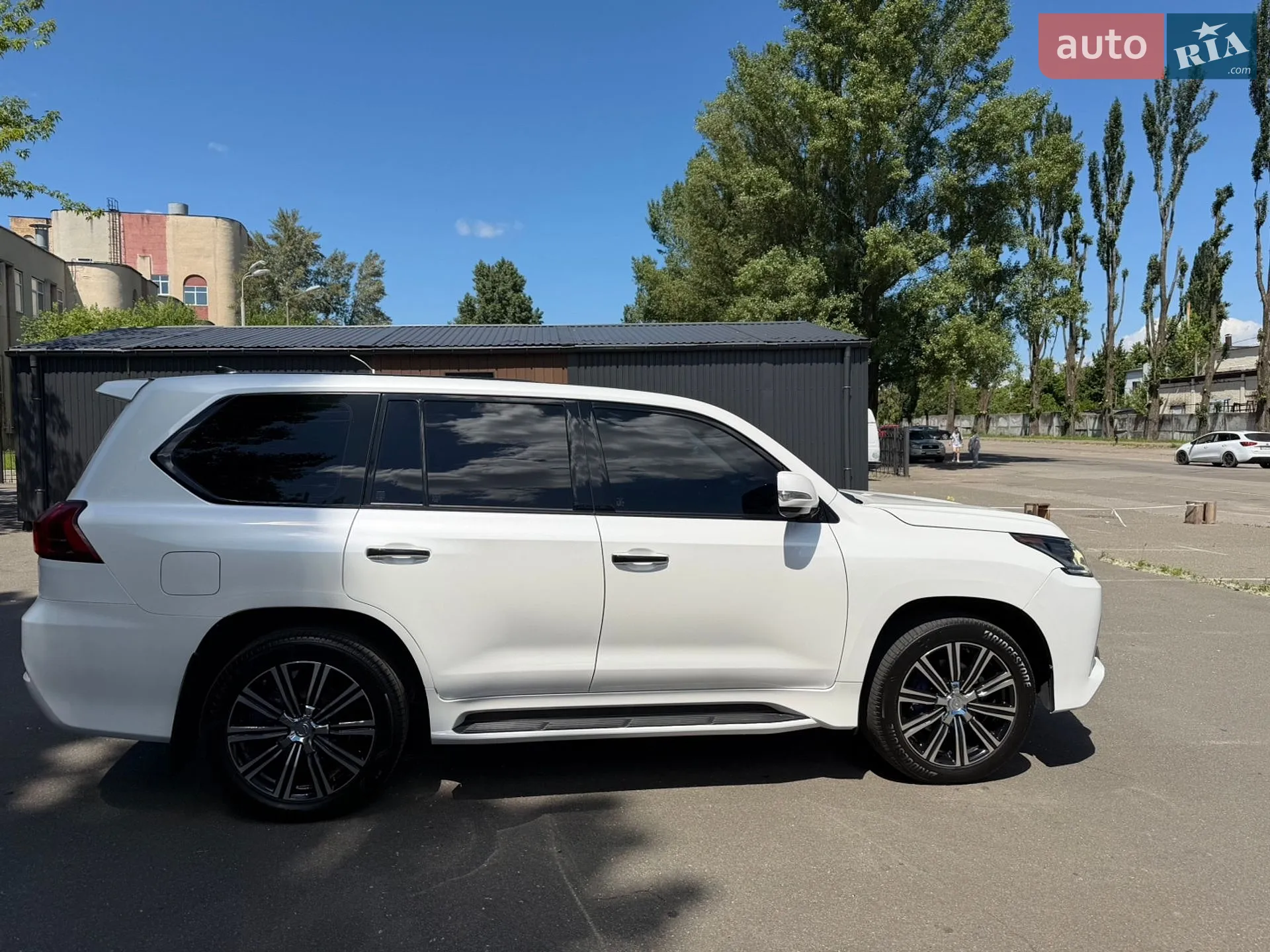 2015 Lexus LX - мініатюра 2