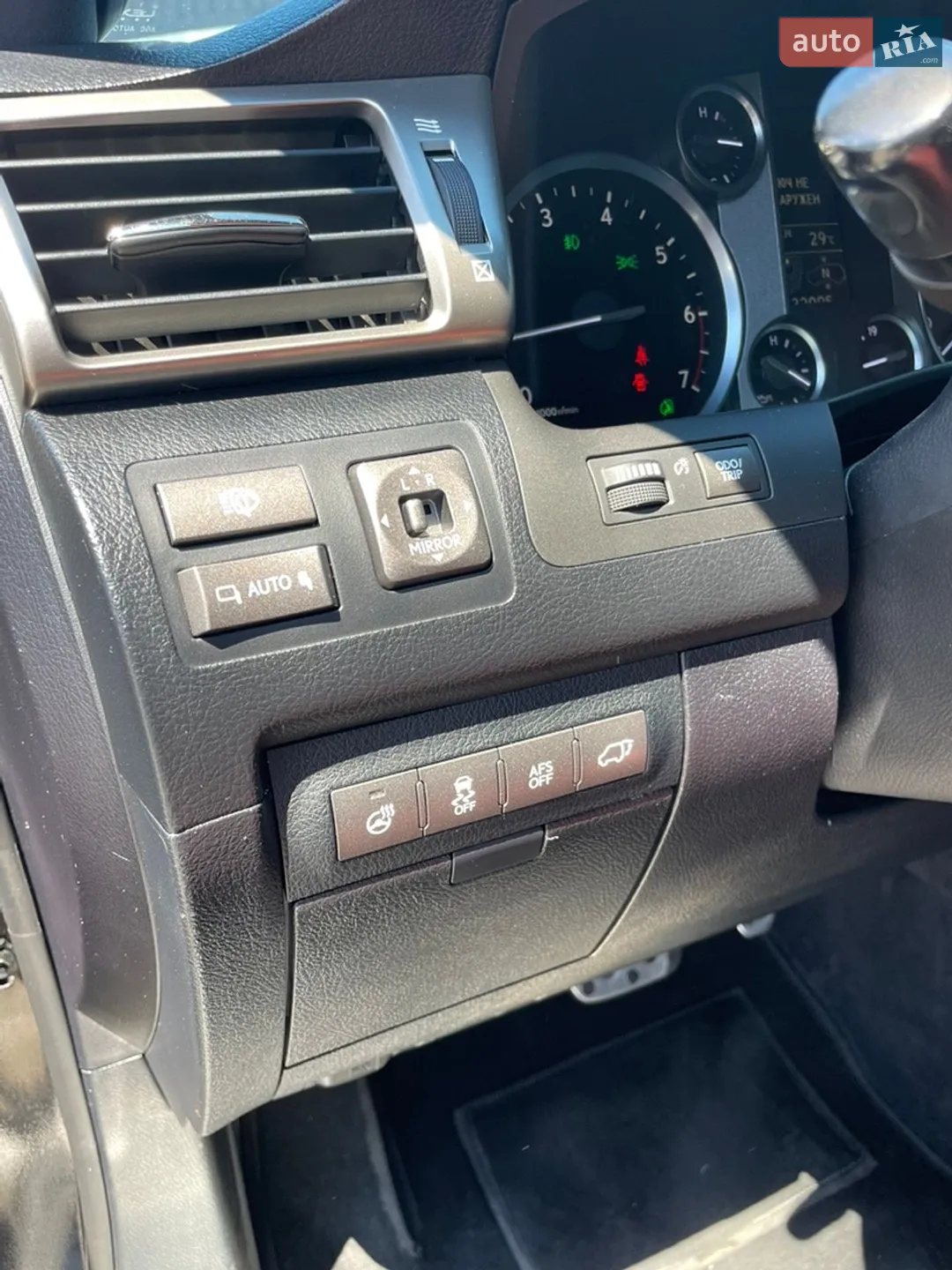 2015 Lexus LX - мініатюра 16
