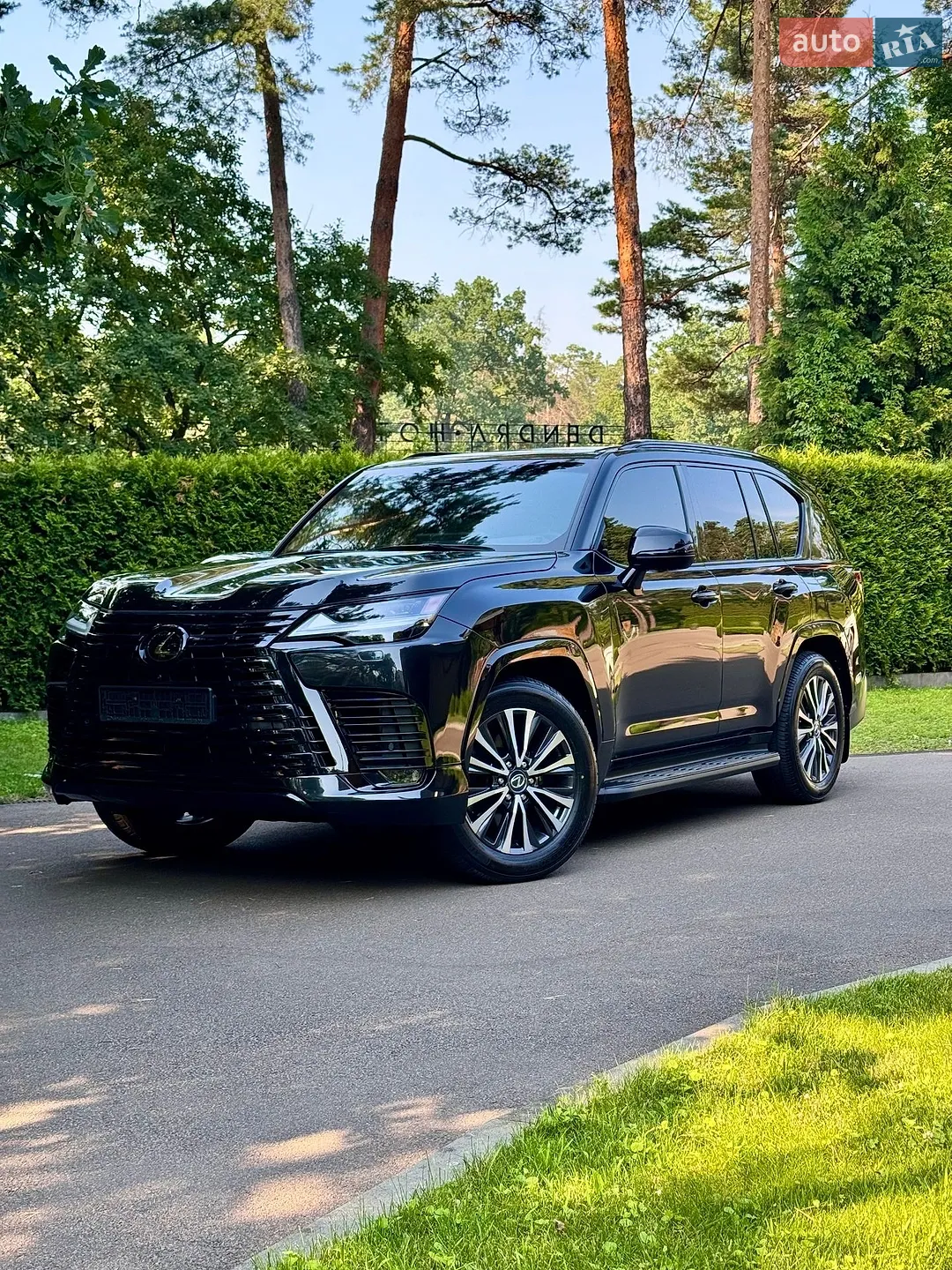 2025 Lexus LX - мініатюра 3