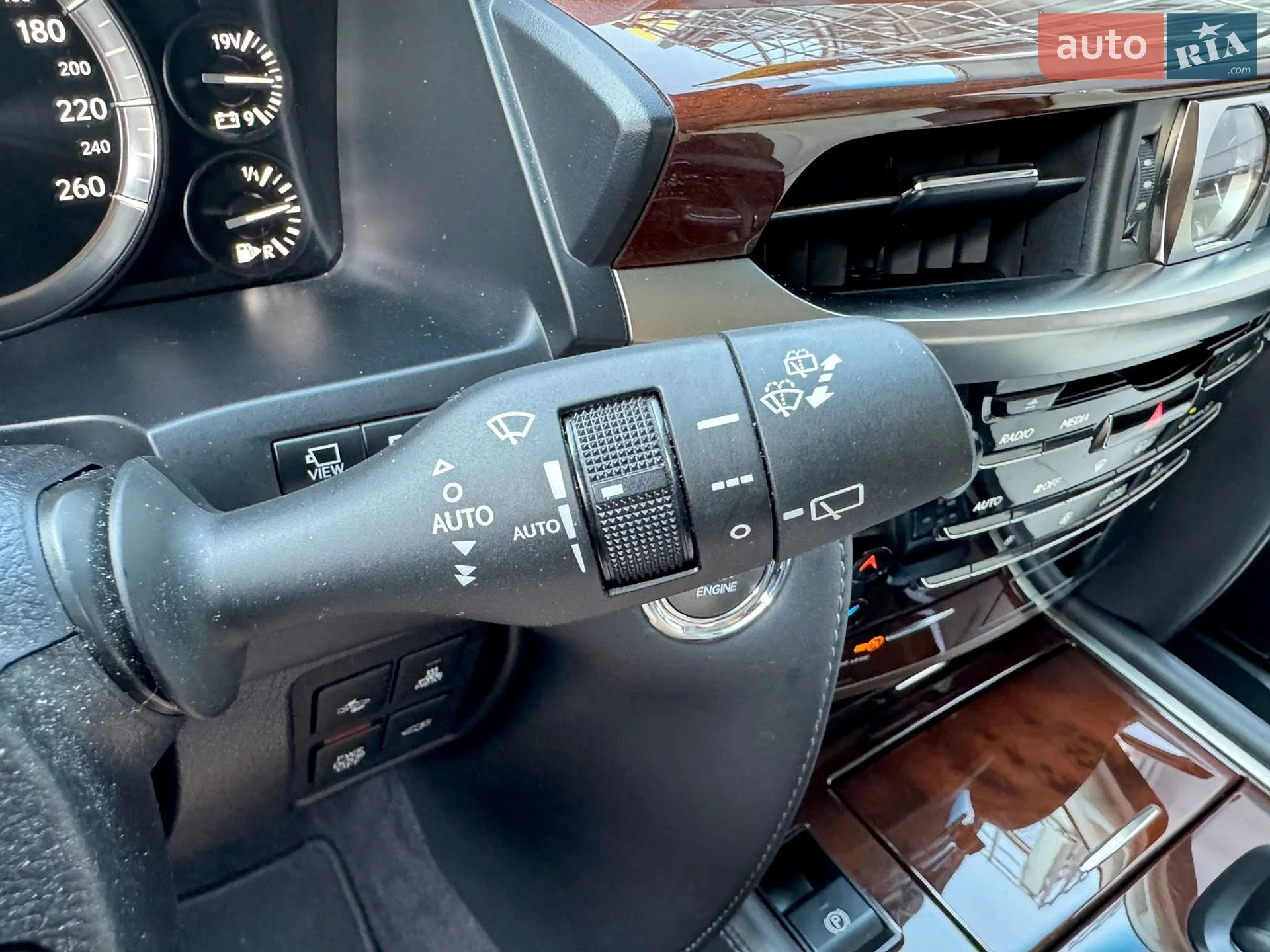 2017 Lexus LX - мініатюра 39