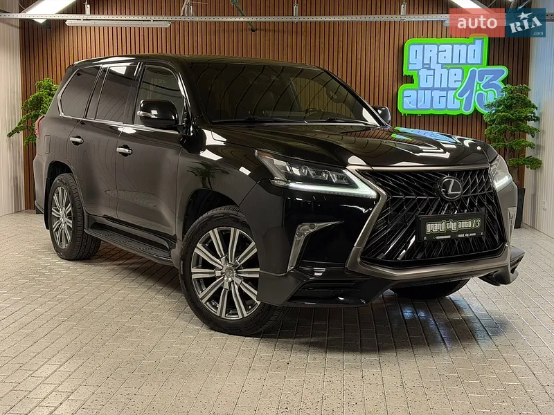 Lexus LX