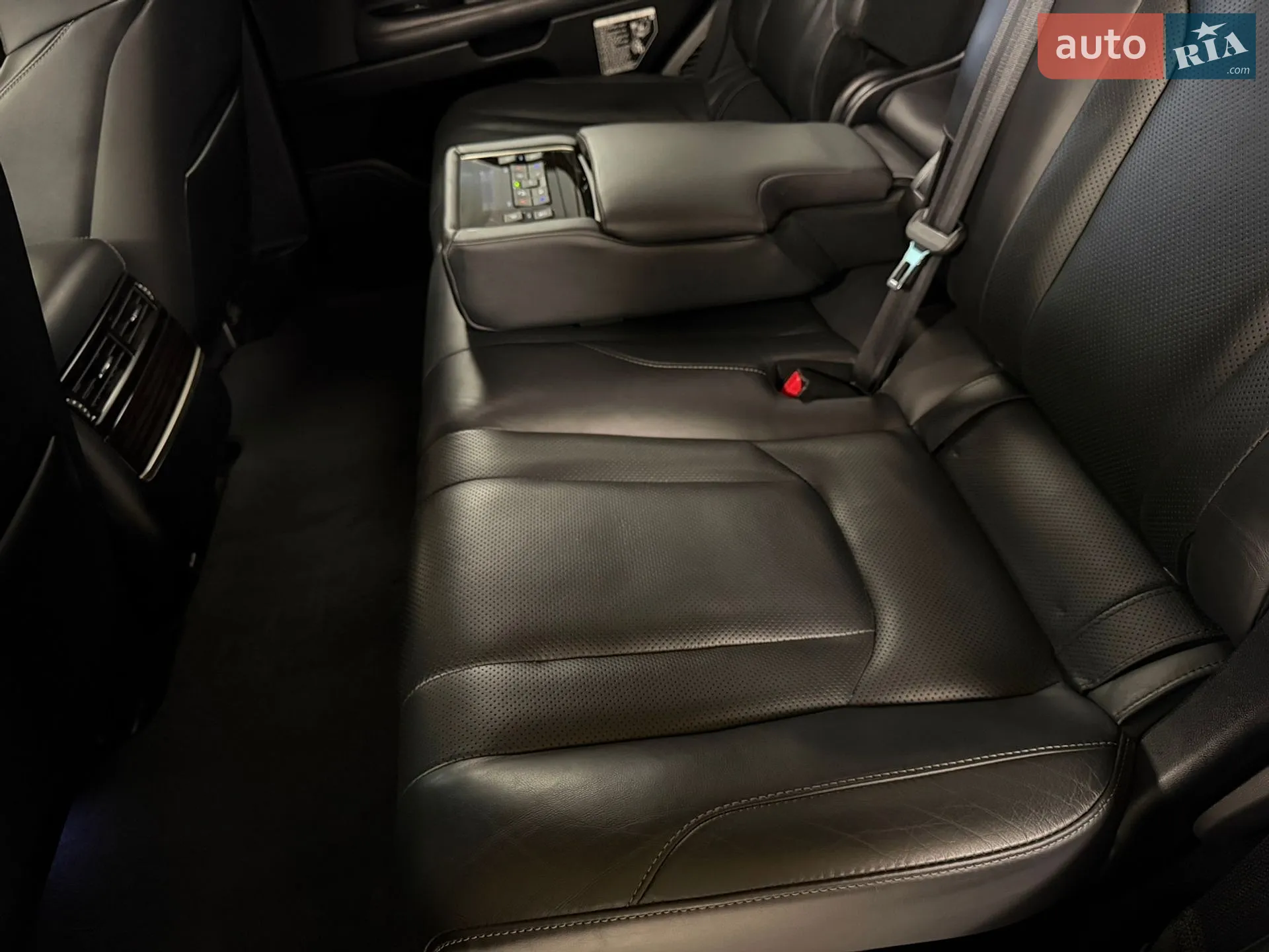 2019 Lexus LX - мініатюра 41