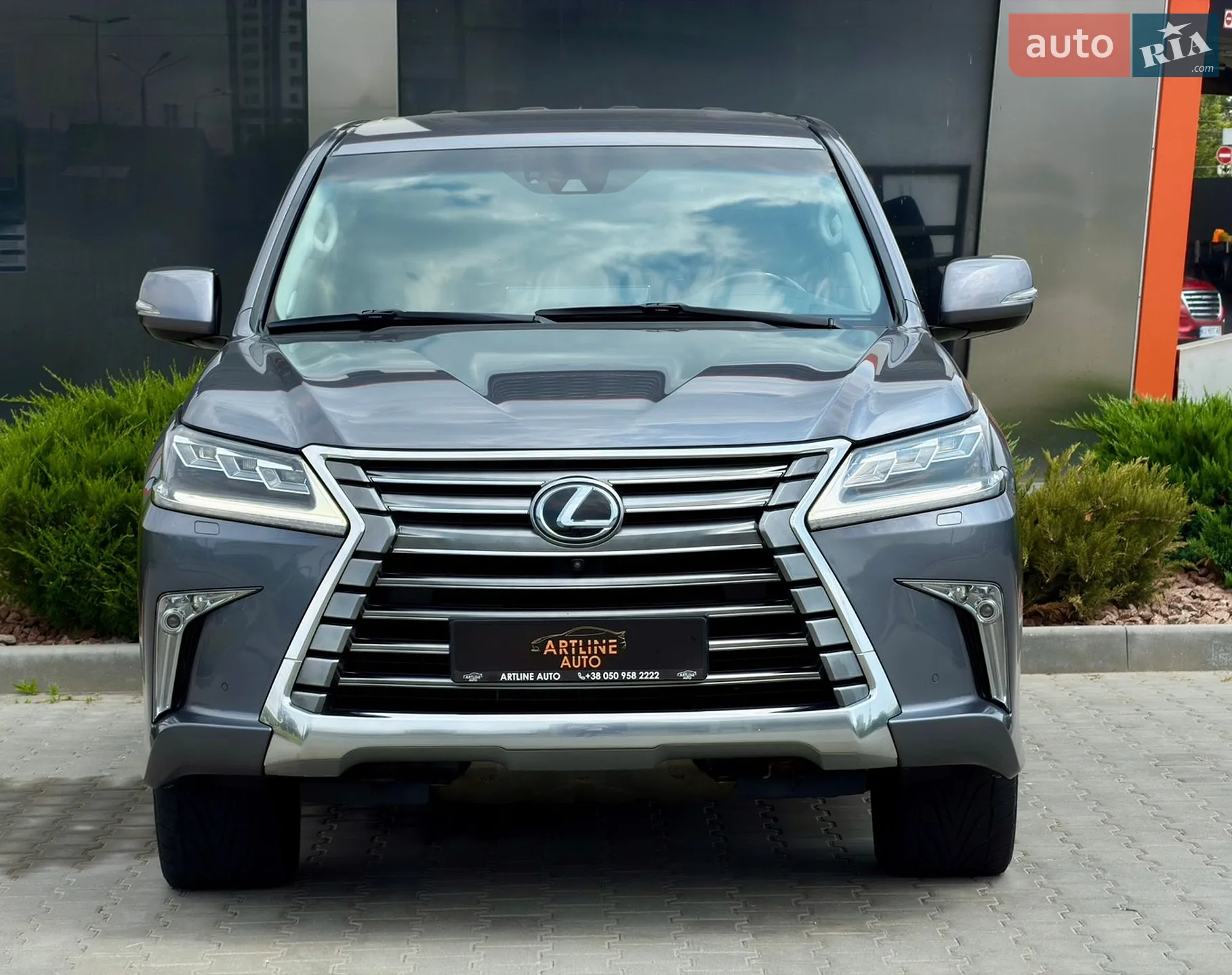 2016 Lexus LX - мініатюра 4