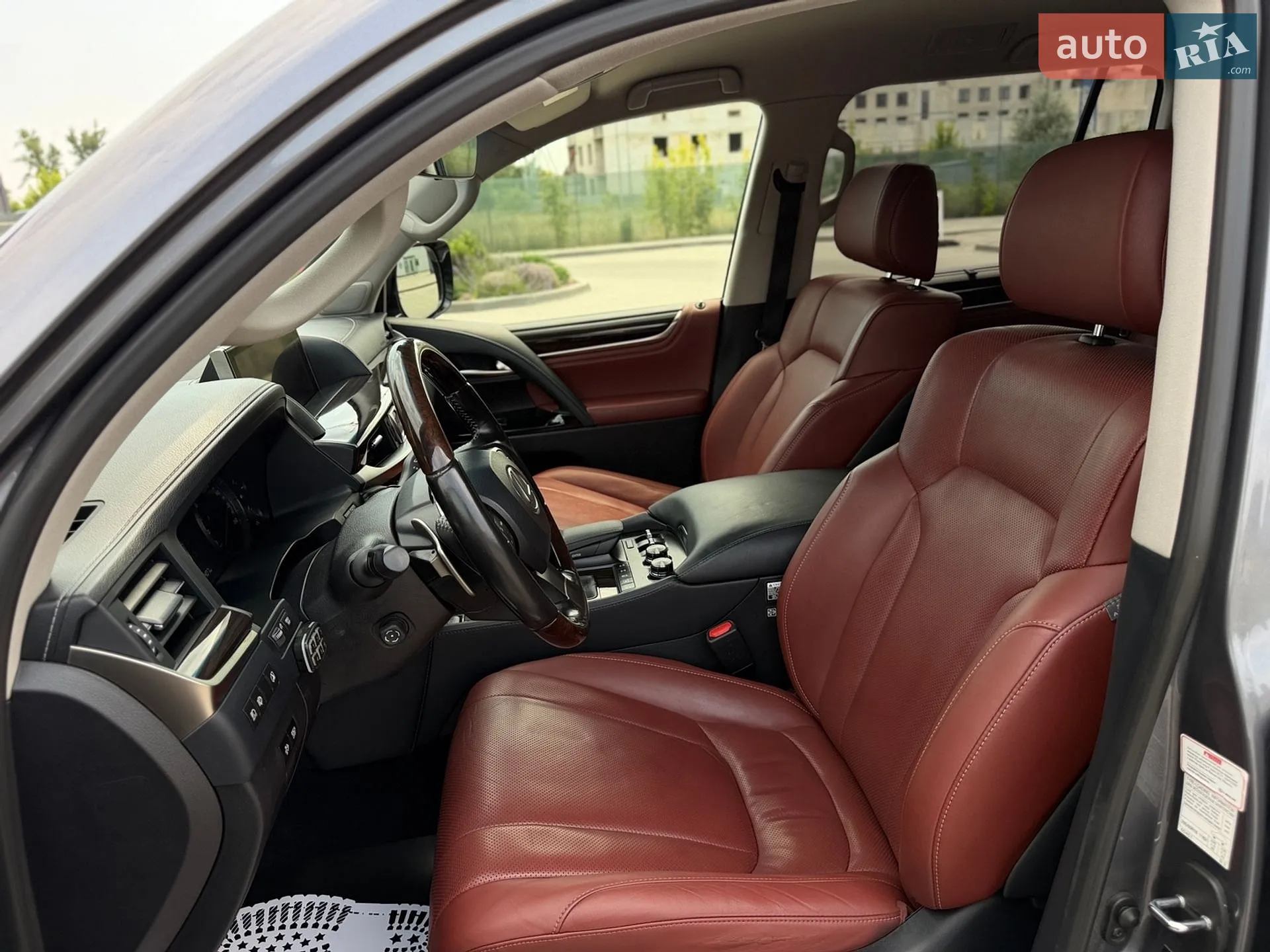 2016 Lexus LX - мініатюра 35