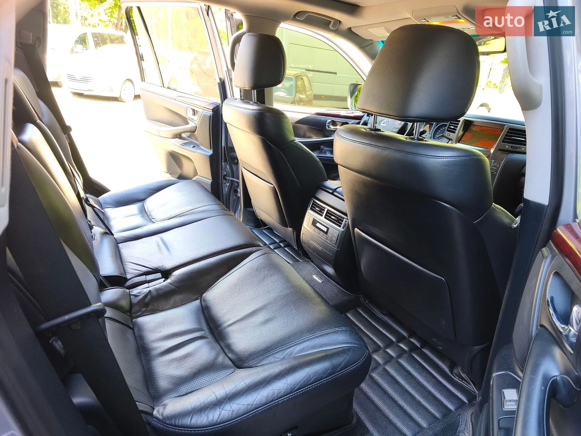 2011 Lexus LX - мініатюра 20
