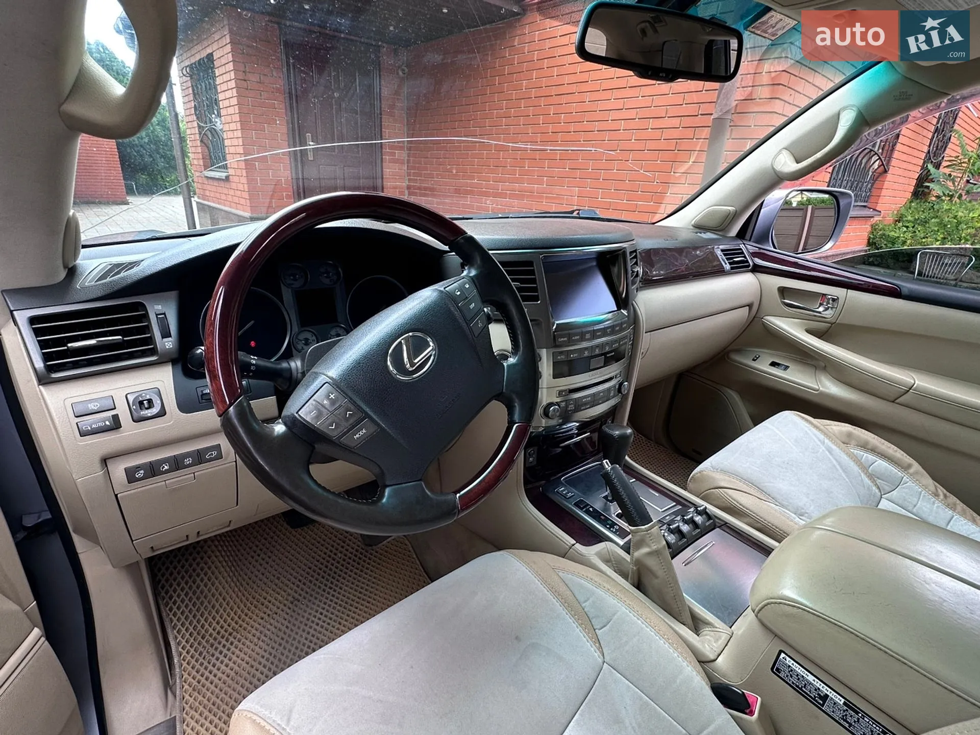 2011 Lexus LX - мініатюра 6