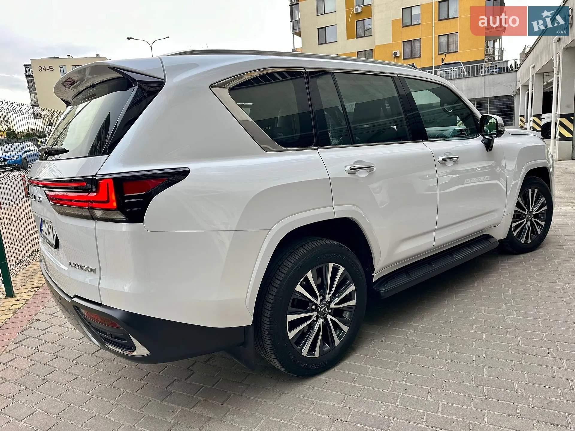 2022 Lexus LX - мініатюра 9