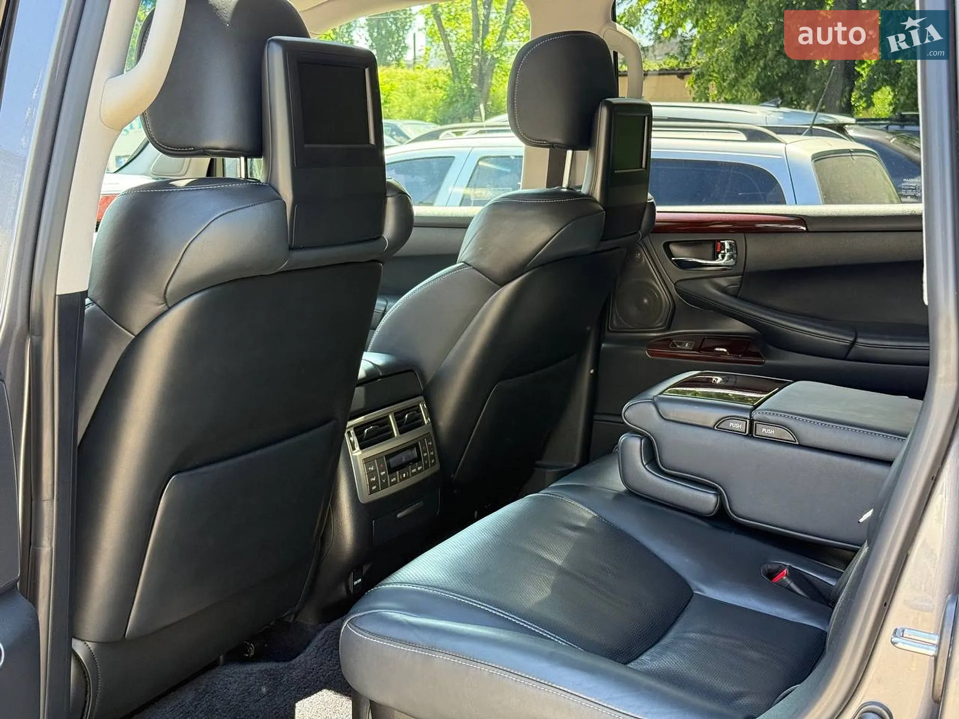 2012 Lexus LX - мініатюра 21