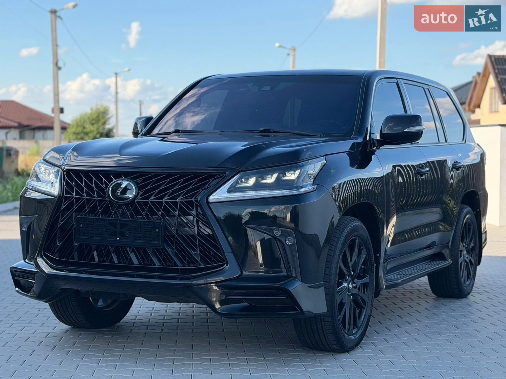 2018 Lexus LX - фото 1