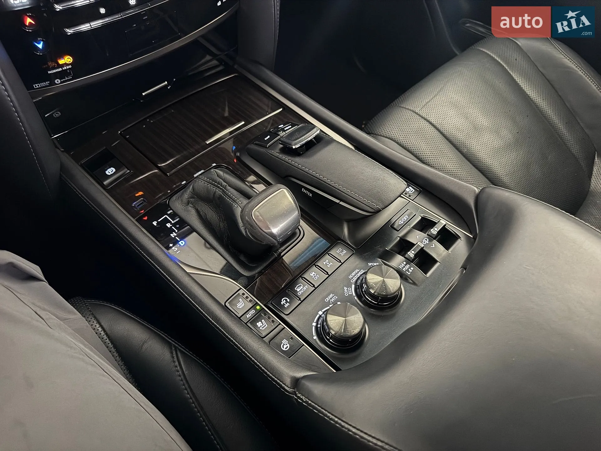 2017 Lexus LX - мініатюра 10