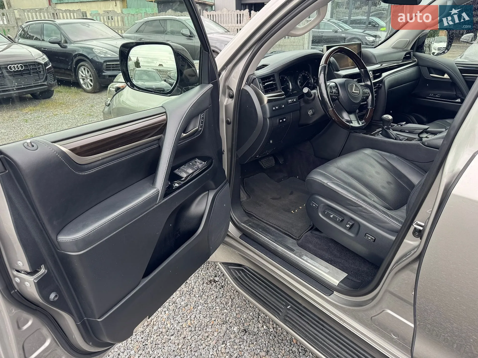 2017 Lexus LX - мініатюра 48